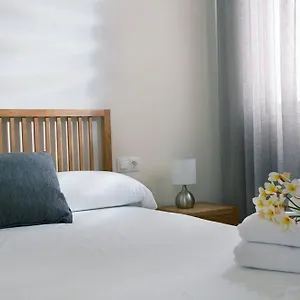  Apartman Living4malaga Guevara